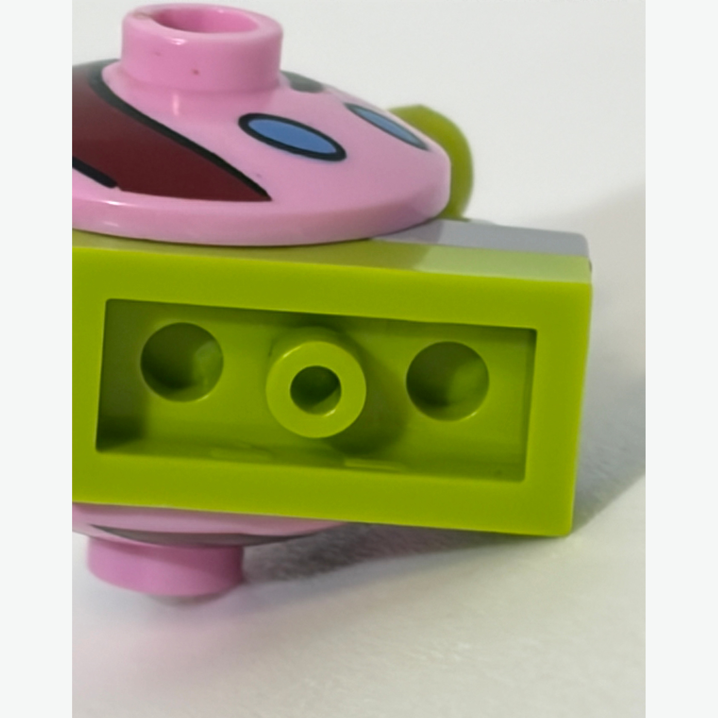 LEGO Gary the Snail Minifigure - Image 10